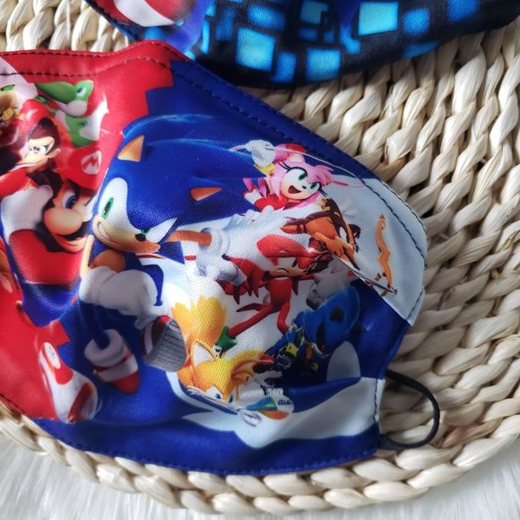 Sonic/Mario Face Masks - Picture 3 of 7